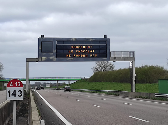 Panneaux Messages Variables - PMV - Sécurité Routière - Autoroute A13