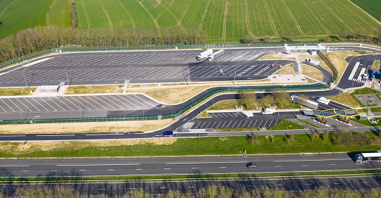 Photo du parking sécurisée de l'aire de Saint Hilaire Cottes