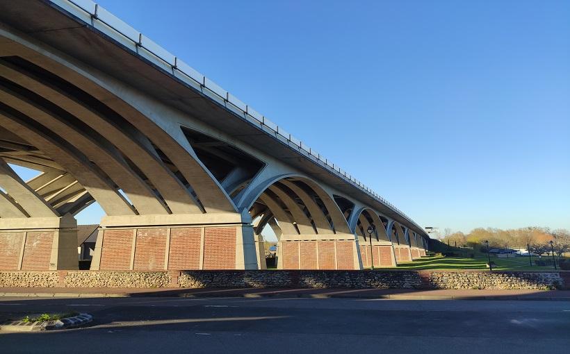 Le pont de la rivière St Sauveur (A29) 